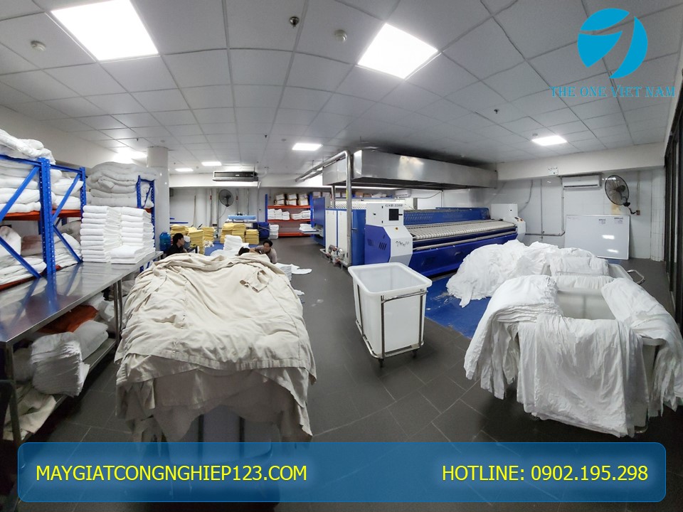 Máy sấy công nghiệp lắp cho khách sạn